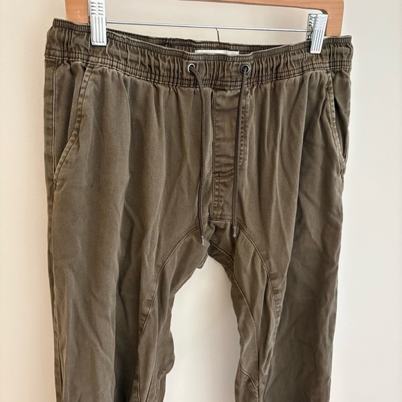 Stitches & Rivets Pants - Picture 7 of 7